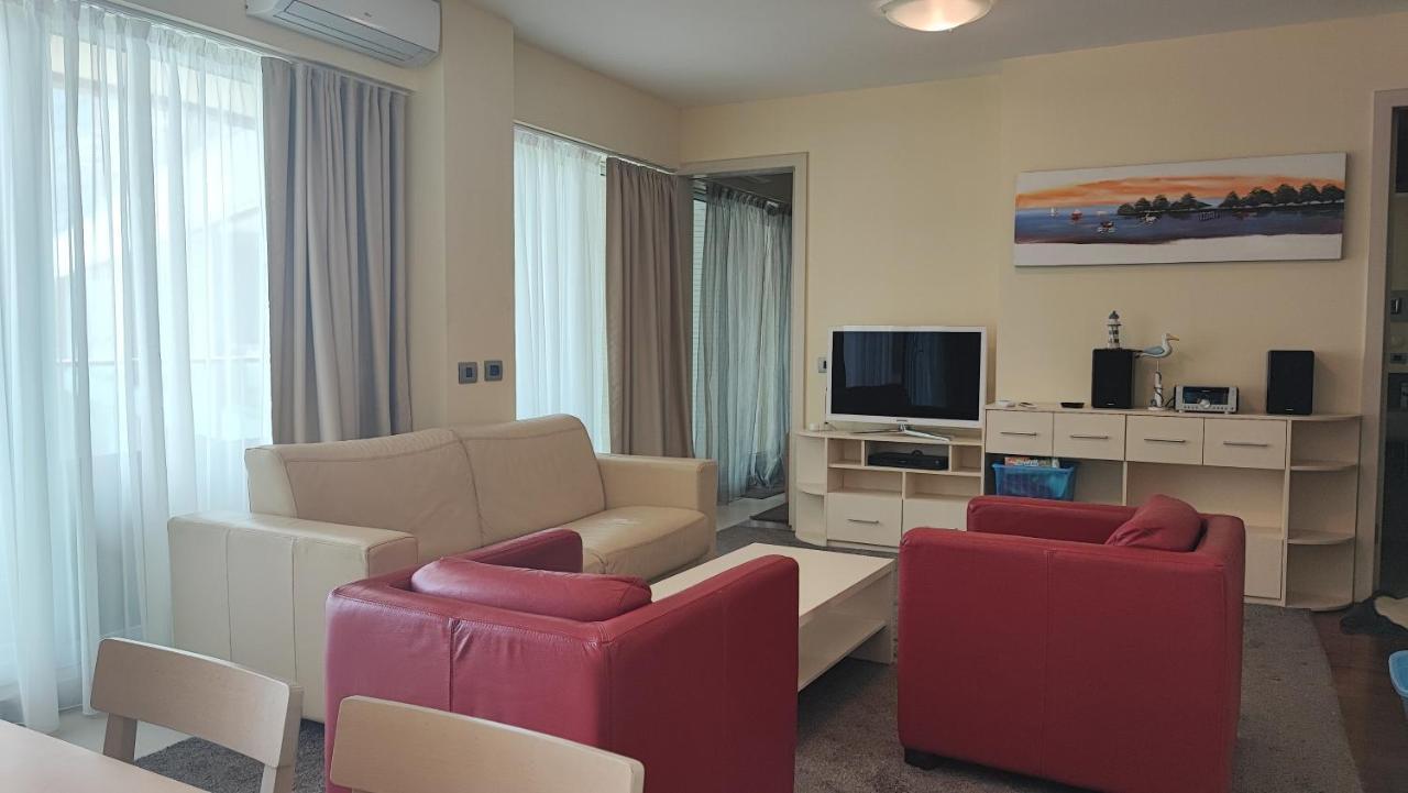 Oziris Apartment