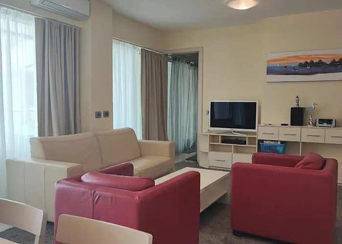 Oziris Apartment