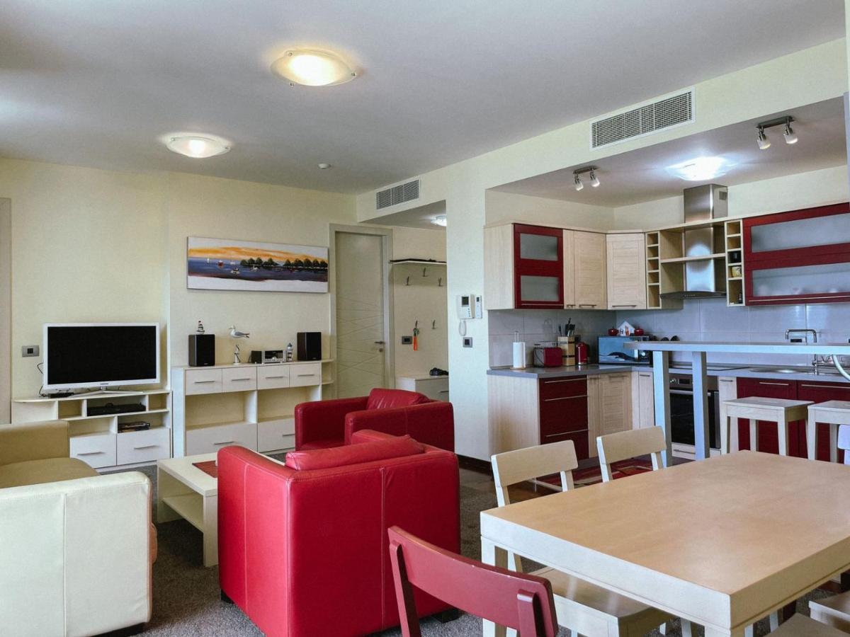 Apartment Oziris *